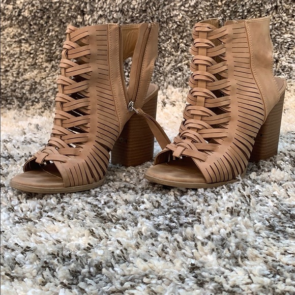 20% off 2+ bundle: DV Chunky Booties - Picture 5 of 6